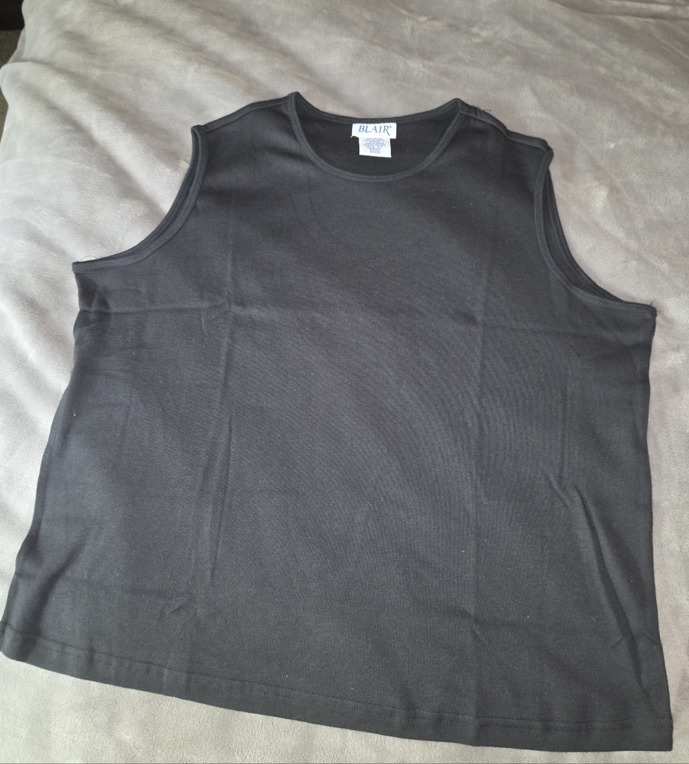 New Blair Black Sleeveless Crew Neck Tank NEW